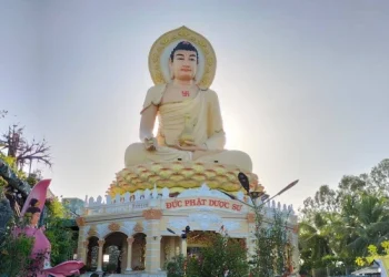 Bạc Liêu: Trao quà Tết tại chùa Giác Hoa